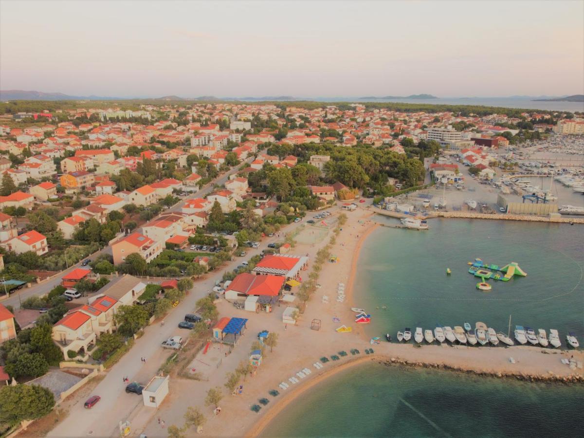 Apartments Basilea Biograd Na Moru Exterior photo