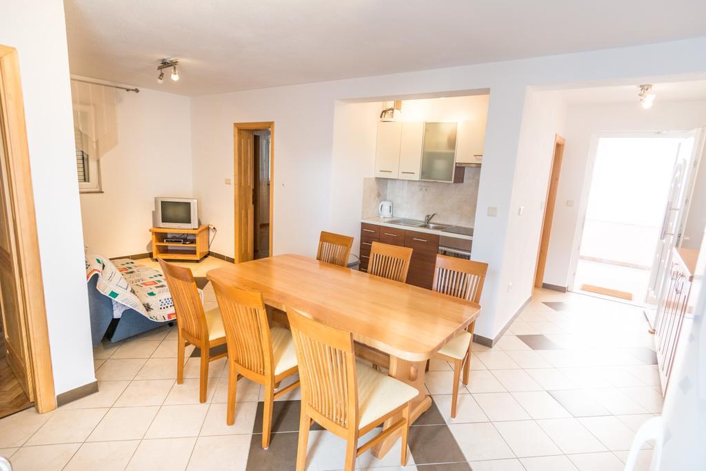 Apartments Basilea Biograd Na Moru Room photo